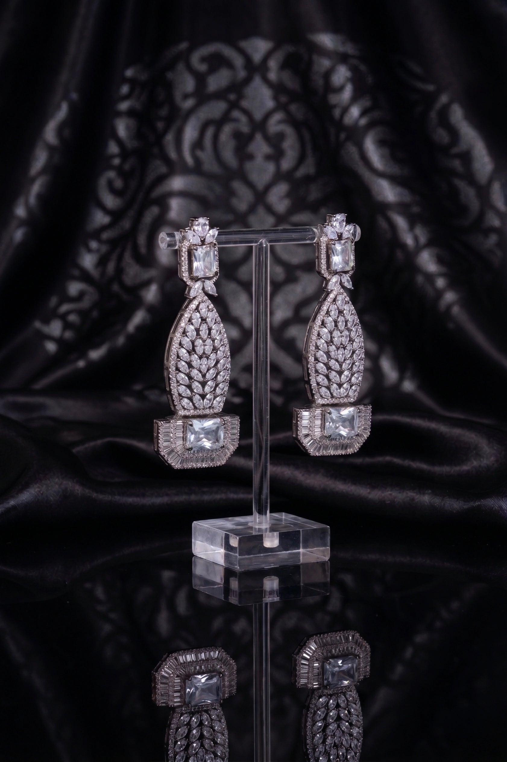 Angelic diamond earring