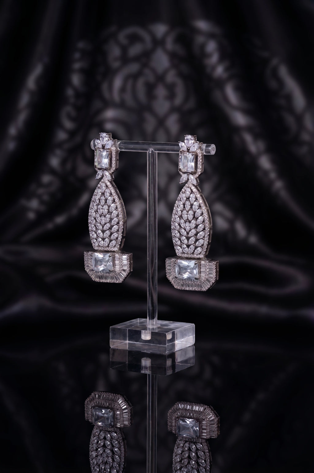 Angelic diamond earring