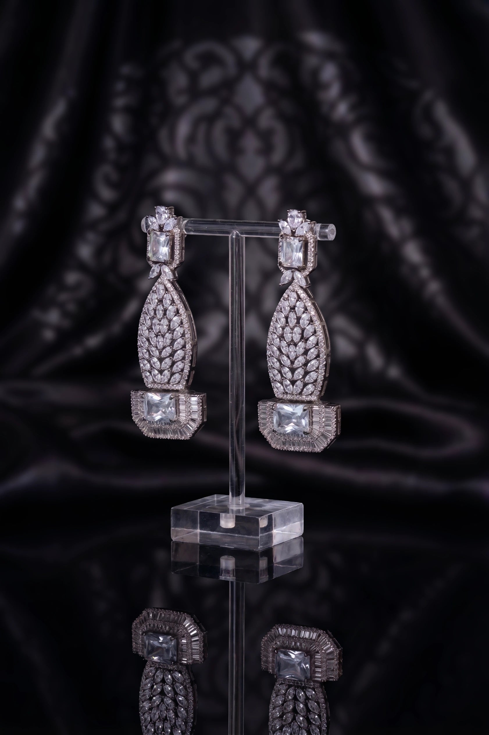 Angelic diamond earring