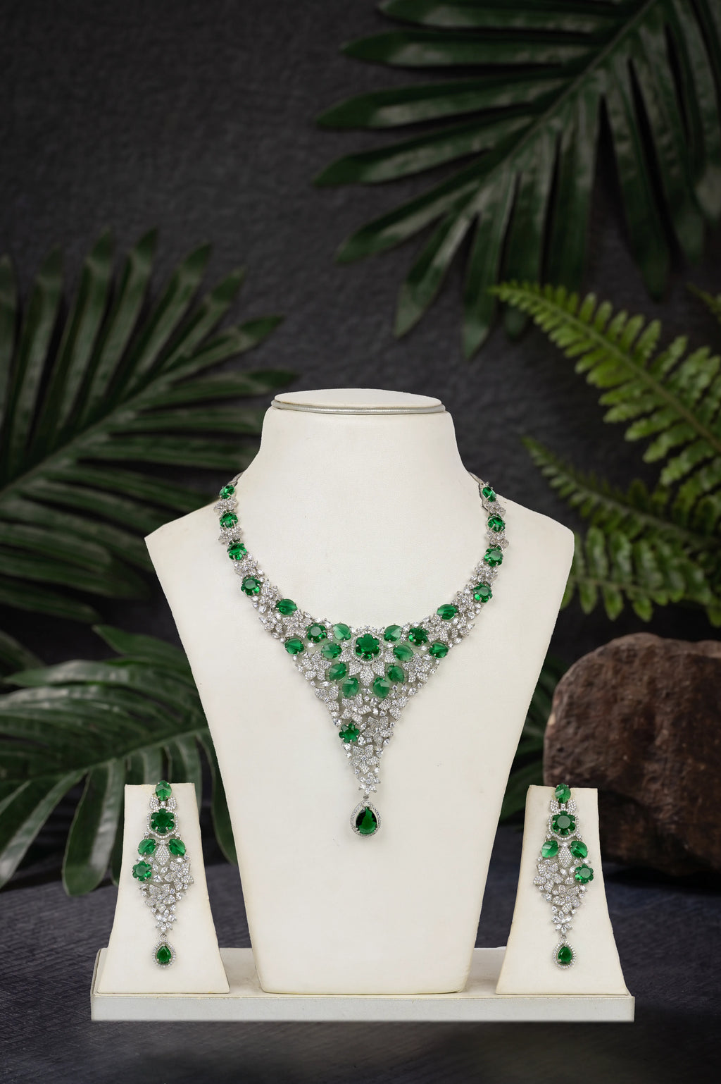 Elegant Diamond set