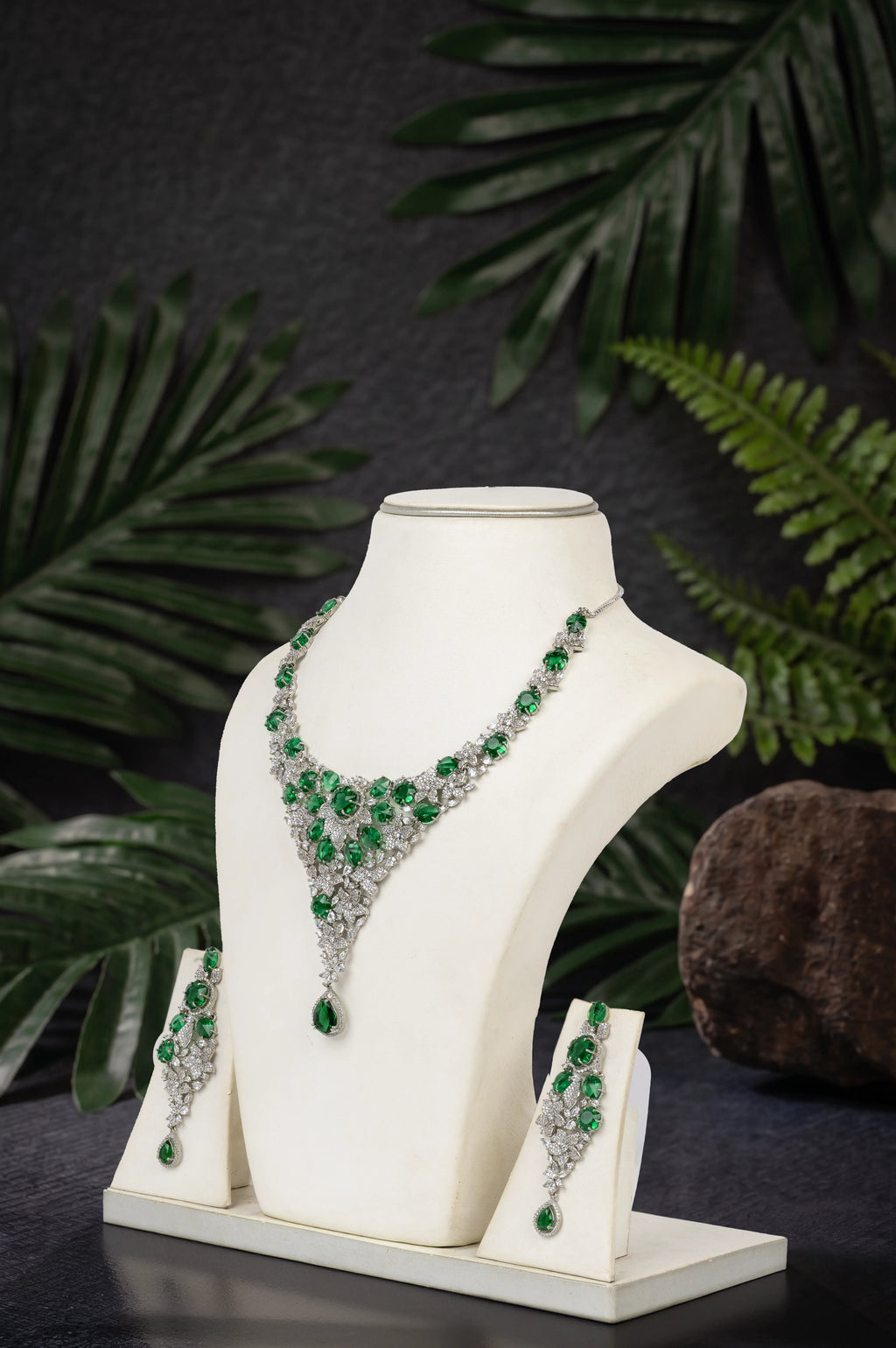 Elegant Diamond set
