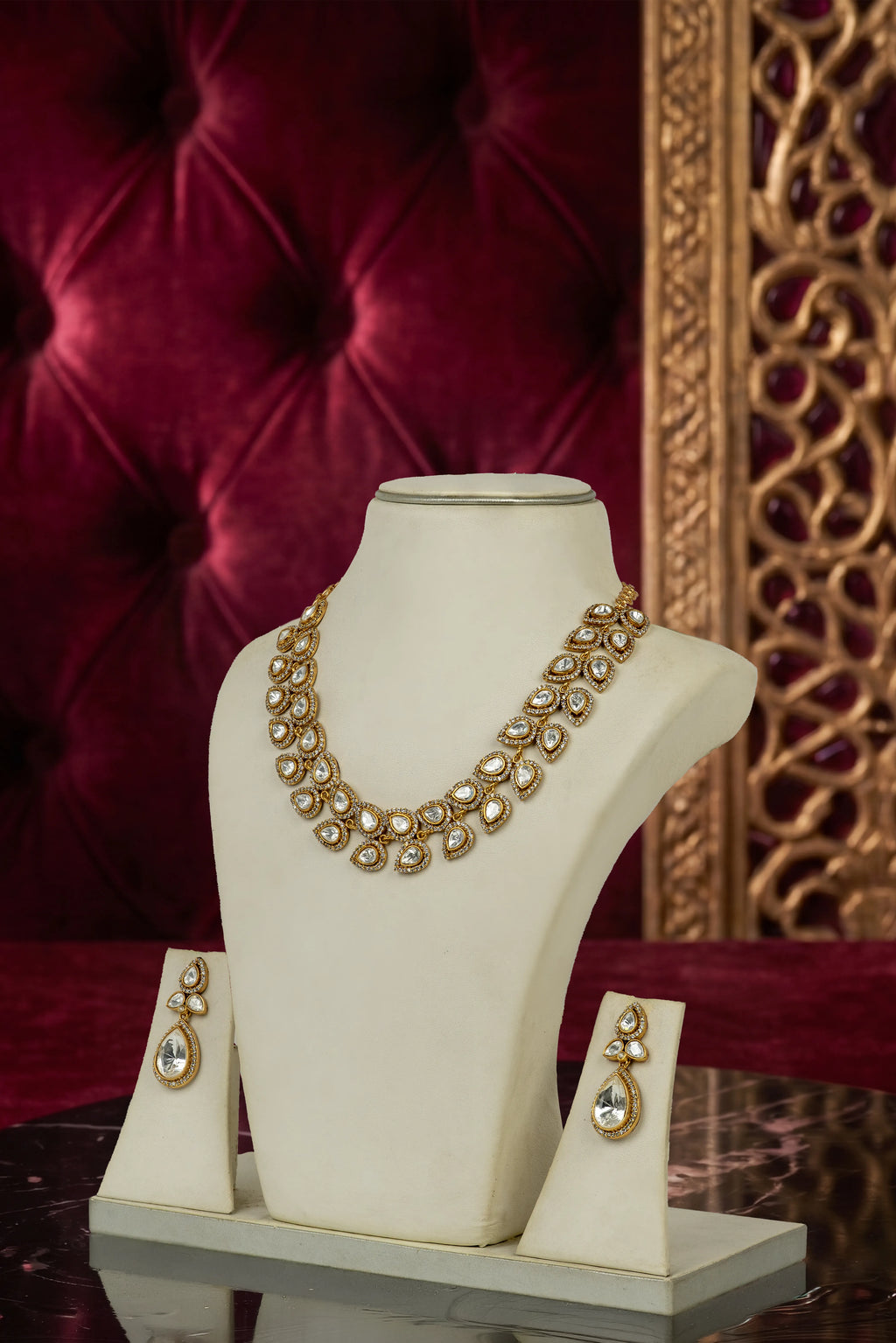 Shiny kundan set