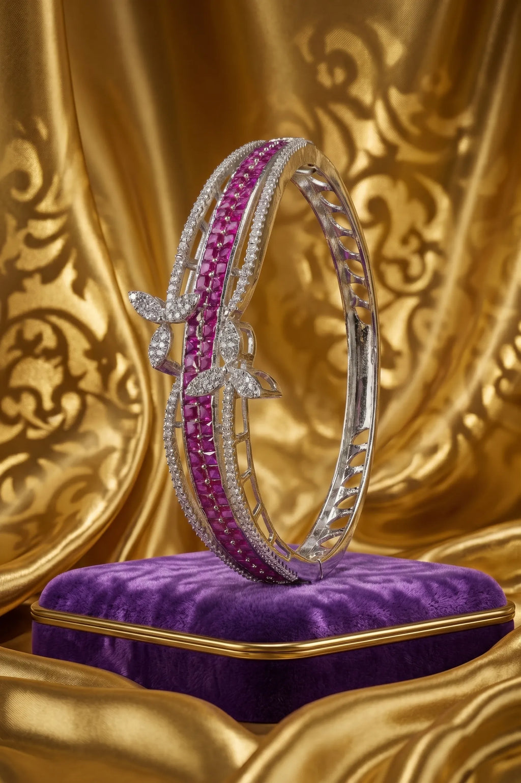 Xquisite diamond bracelete