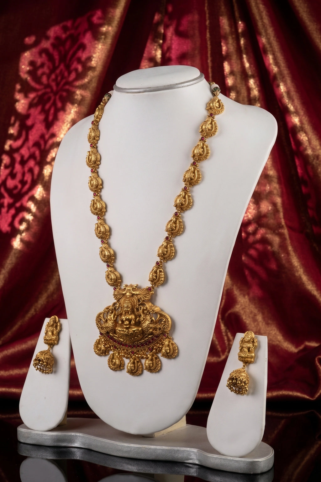 Lavish  Polki set