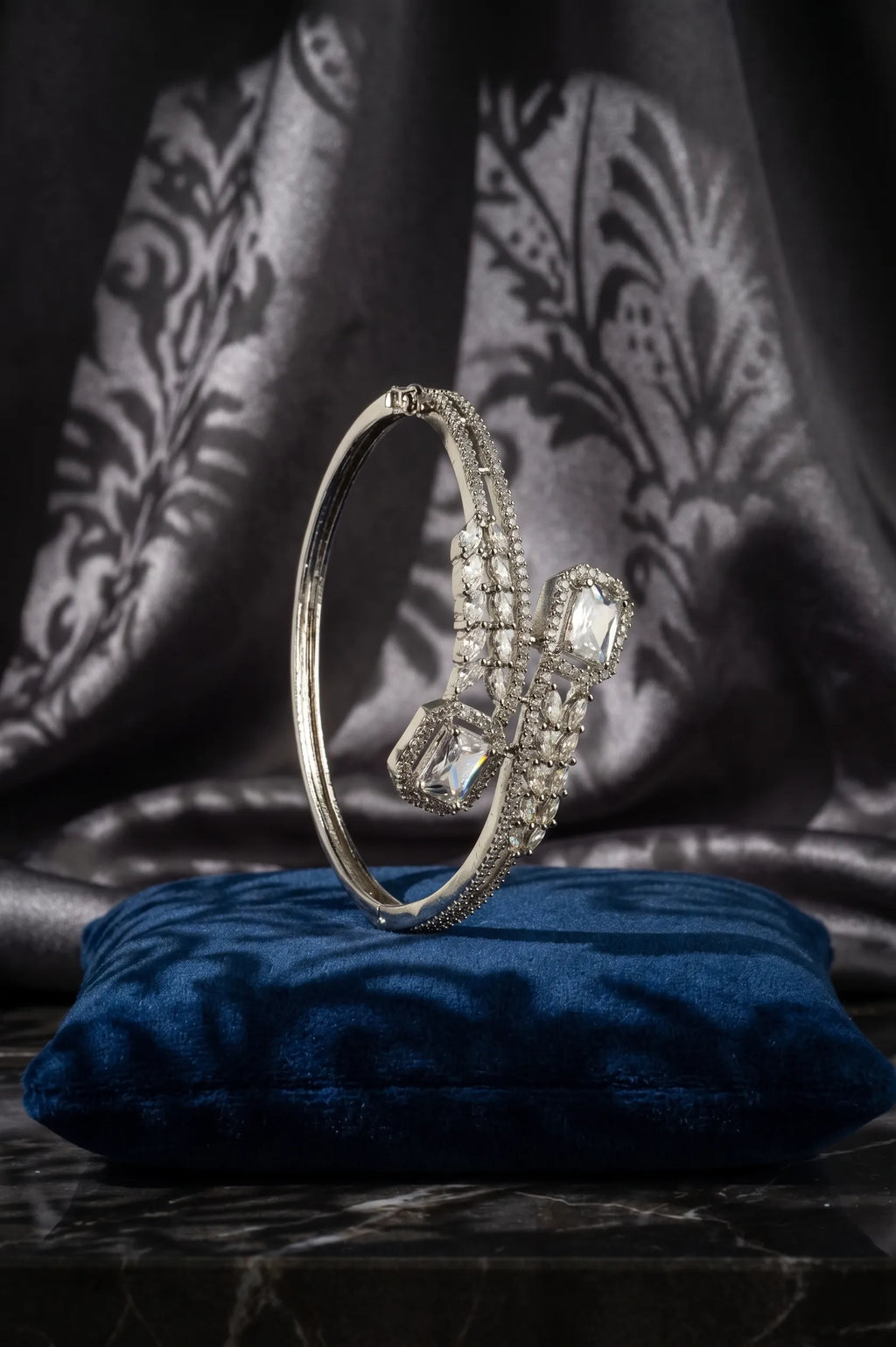 Silken diamond bracelete