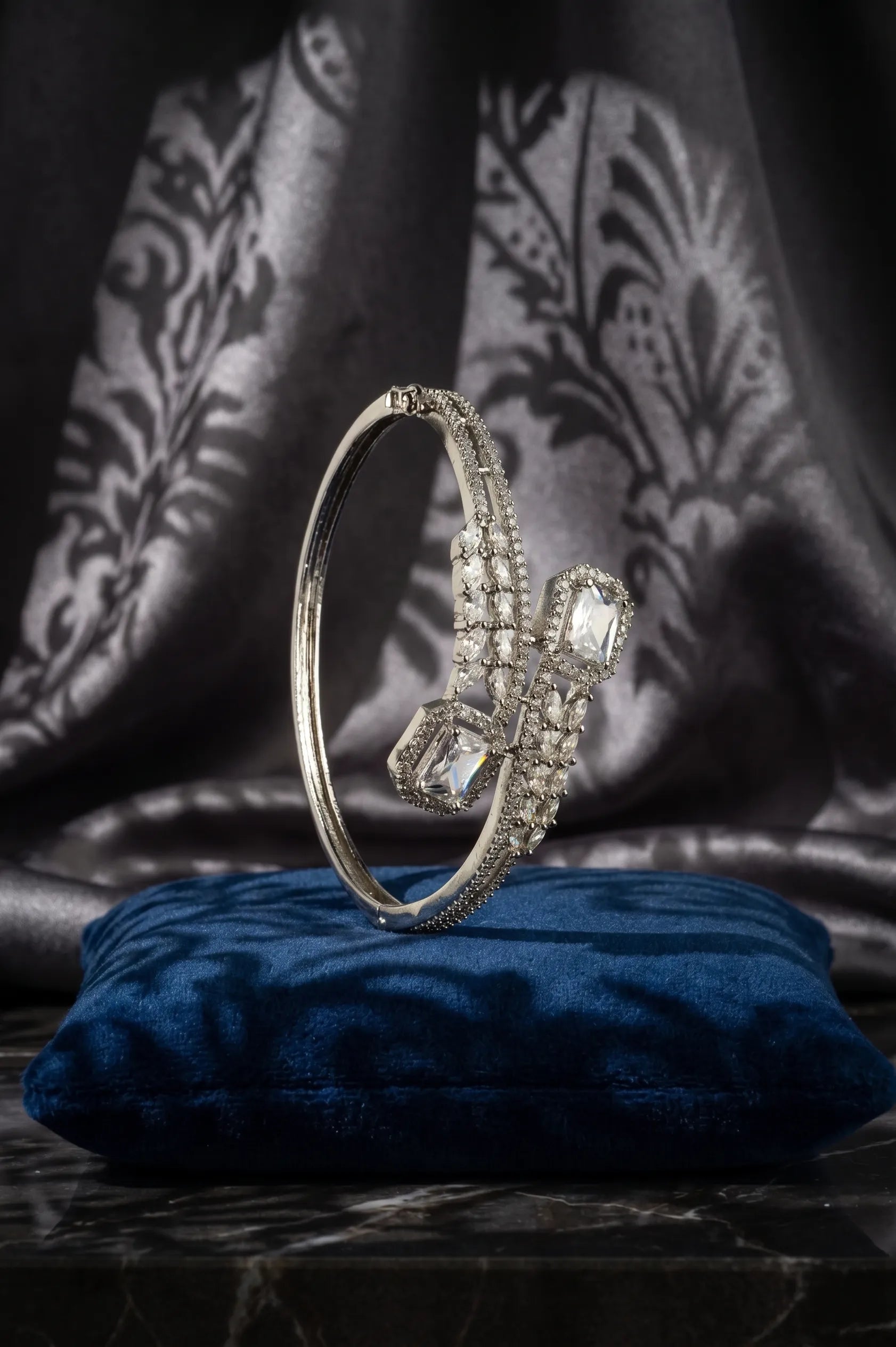 Silken diamond bracelete