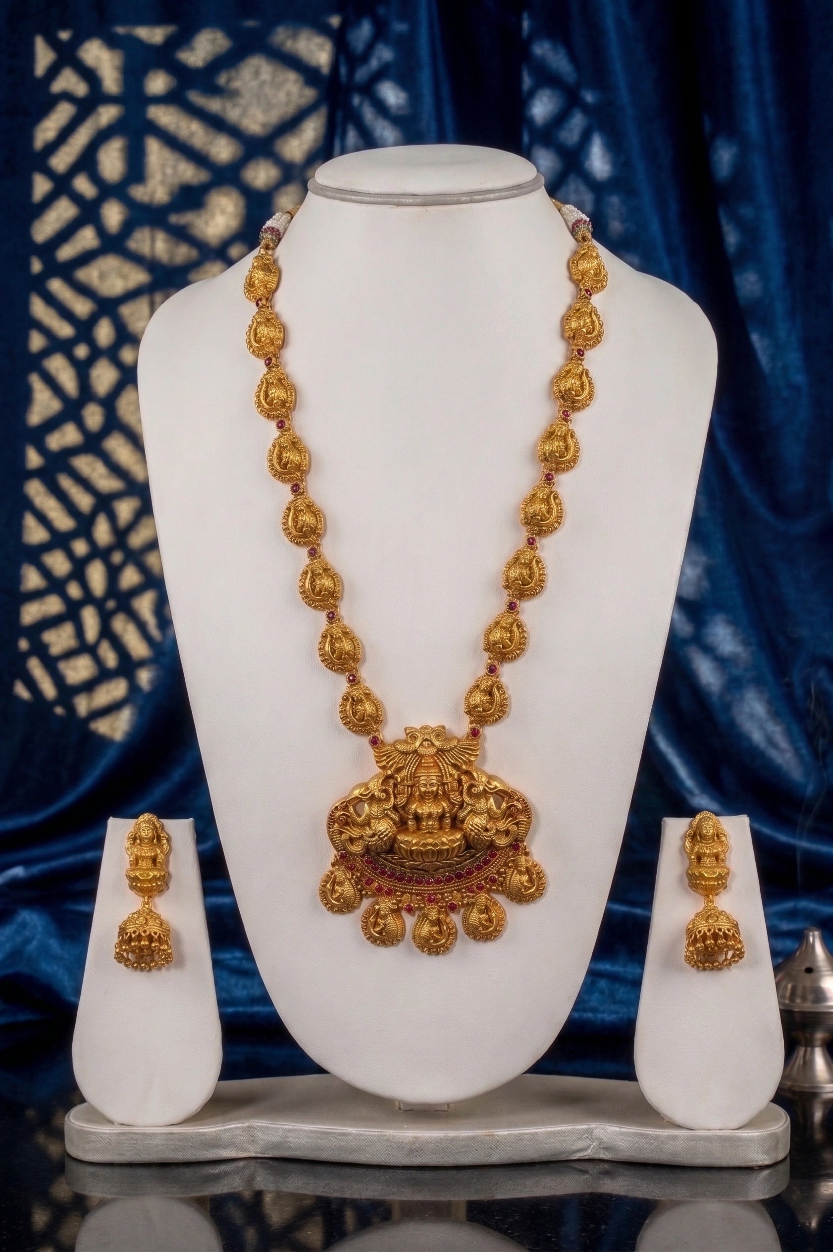 Lavish  Polki set