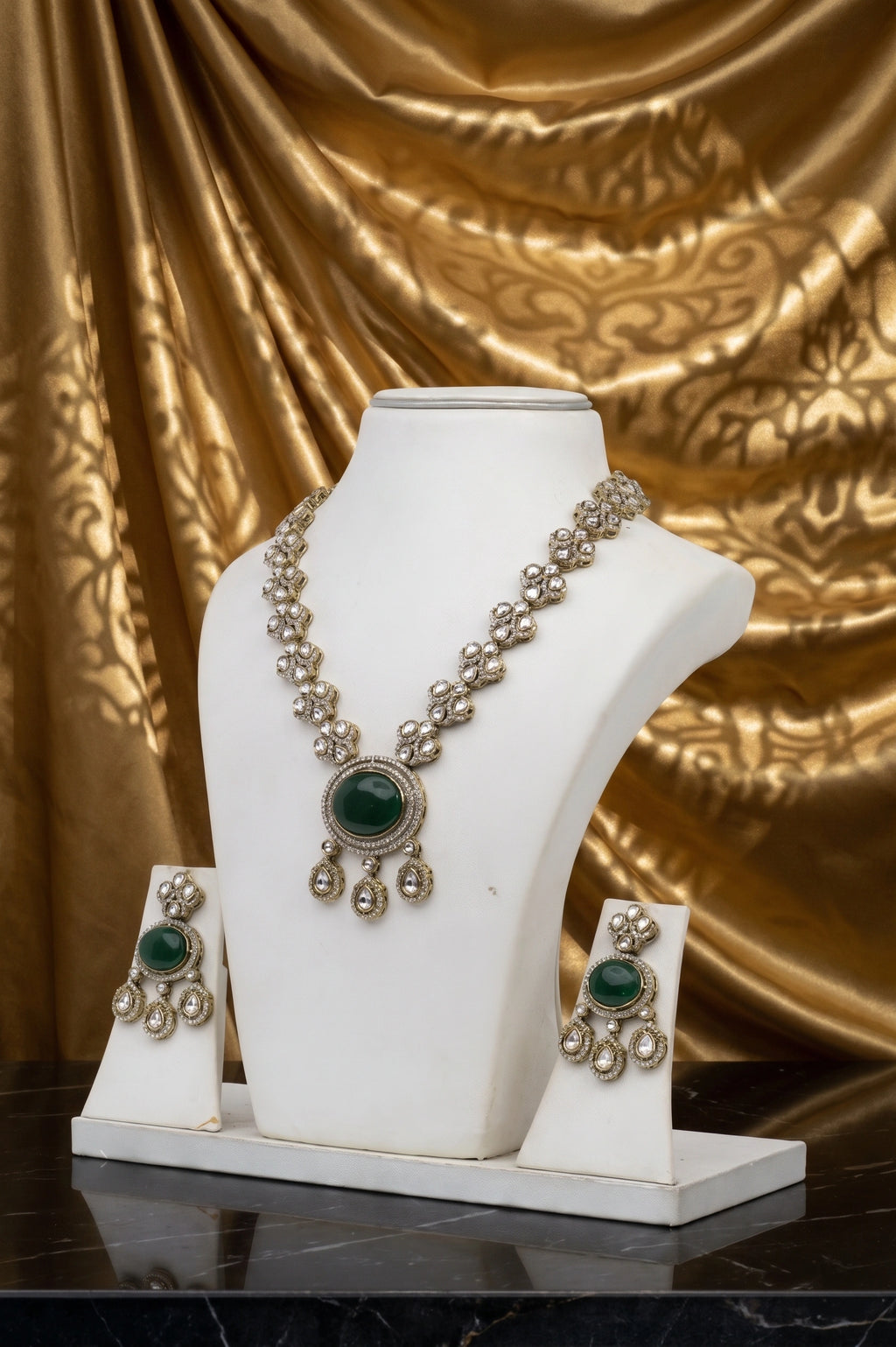 Iconic Victorian set