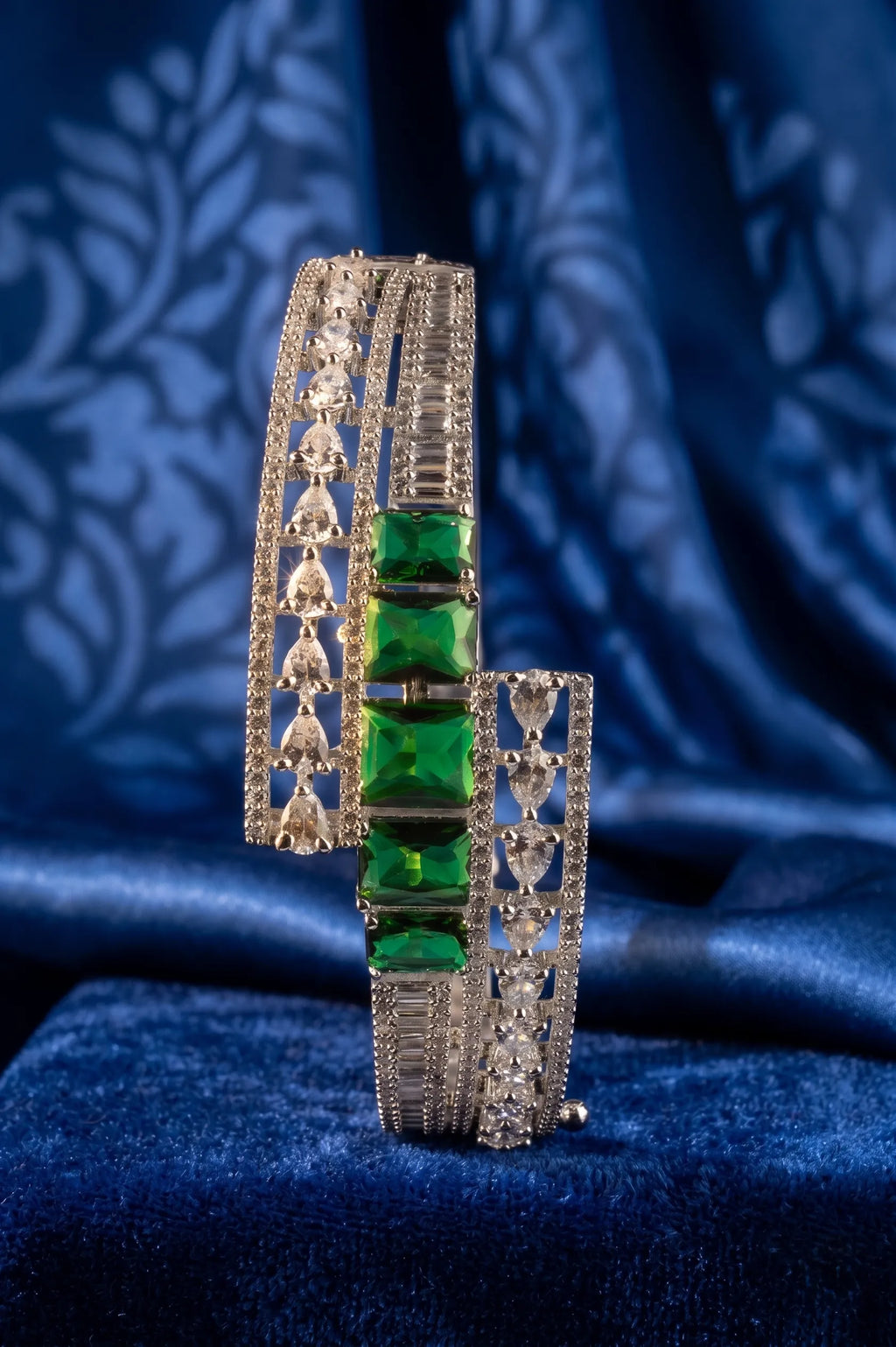 Blissful diamond bracelete
