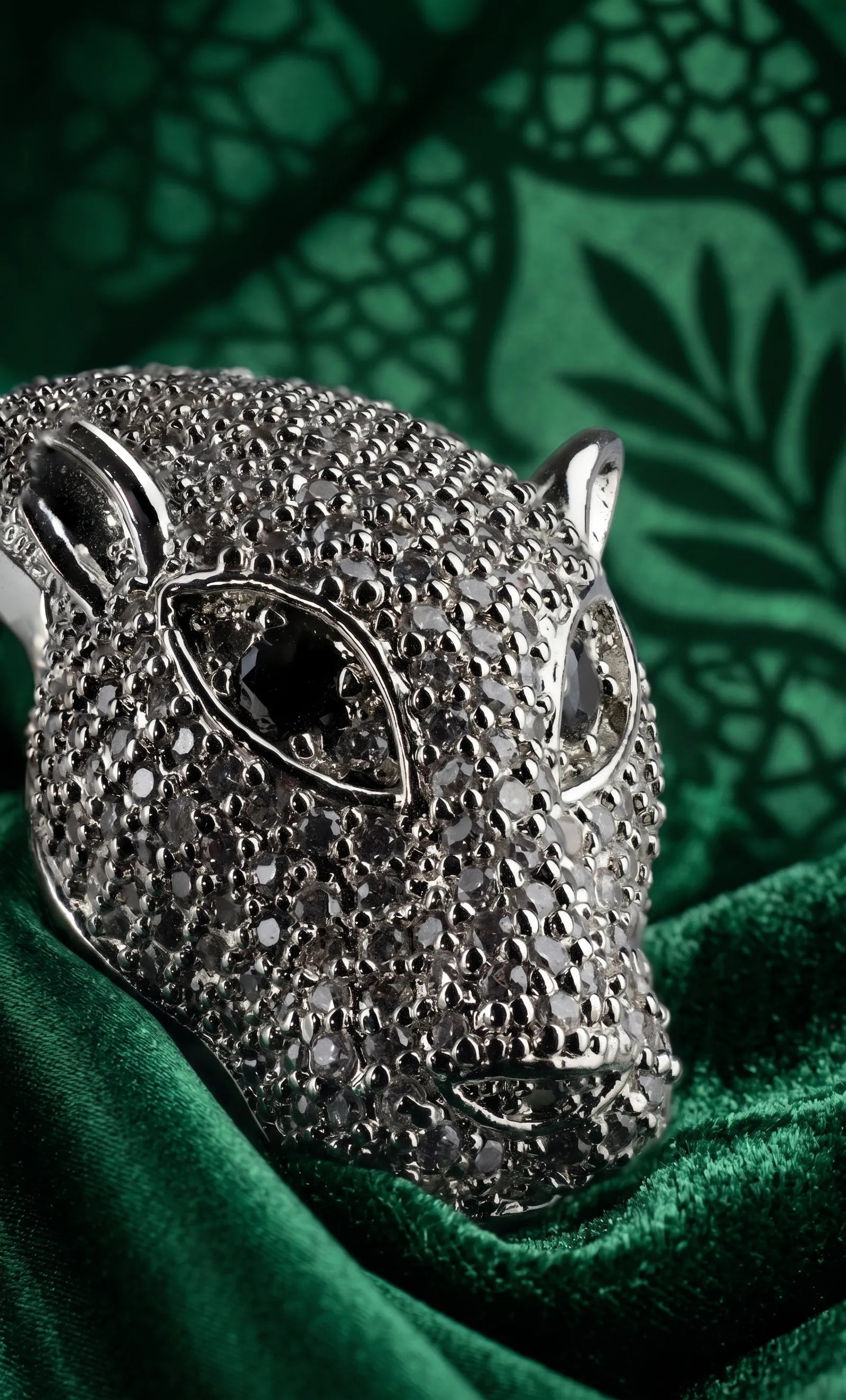 Unique diamond bracelete