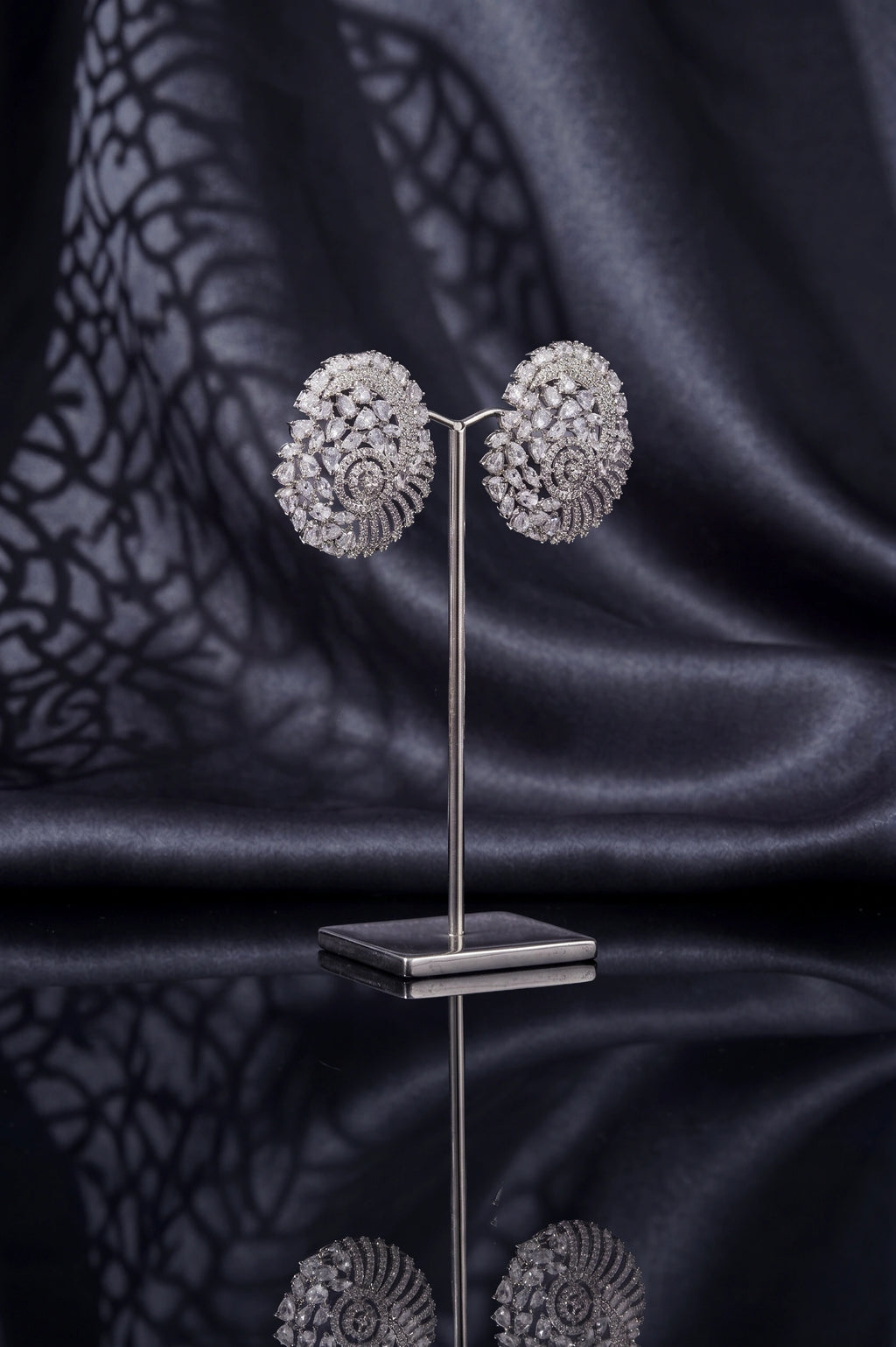 Urban diamond earring