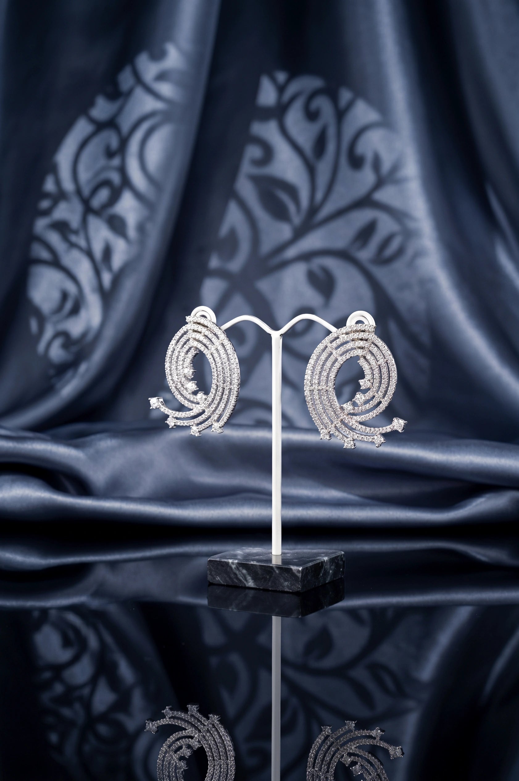 Fashionista diamond earring