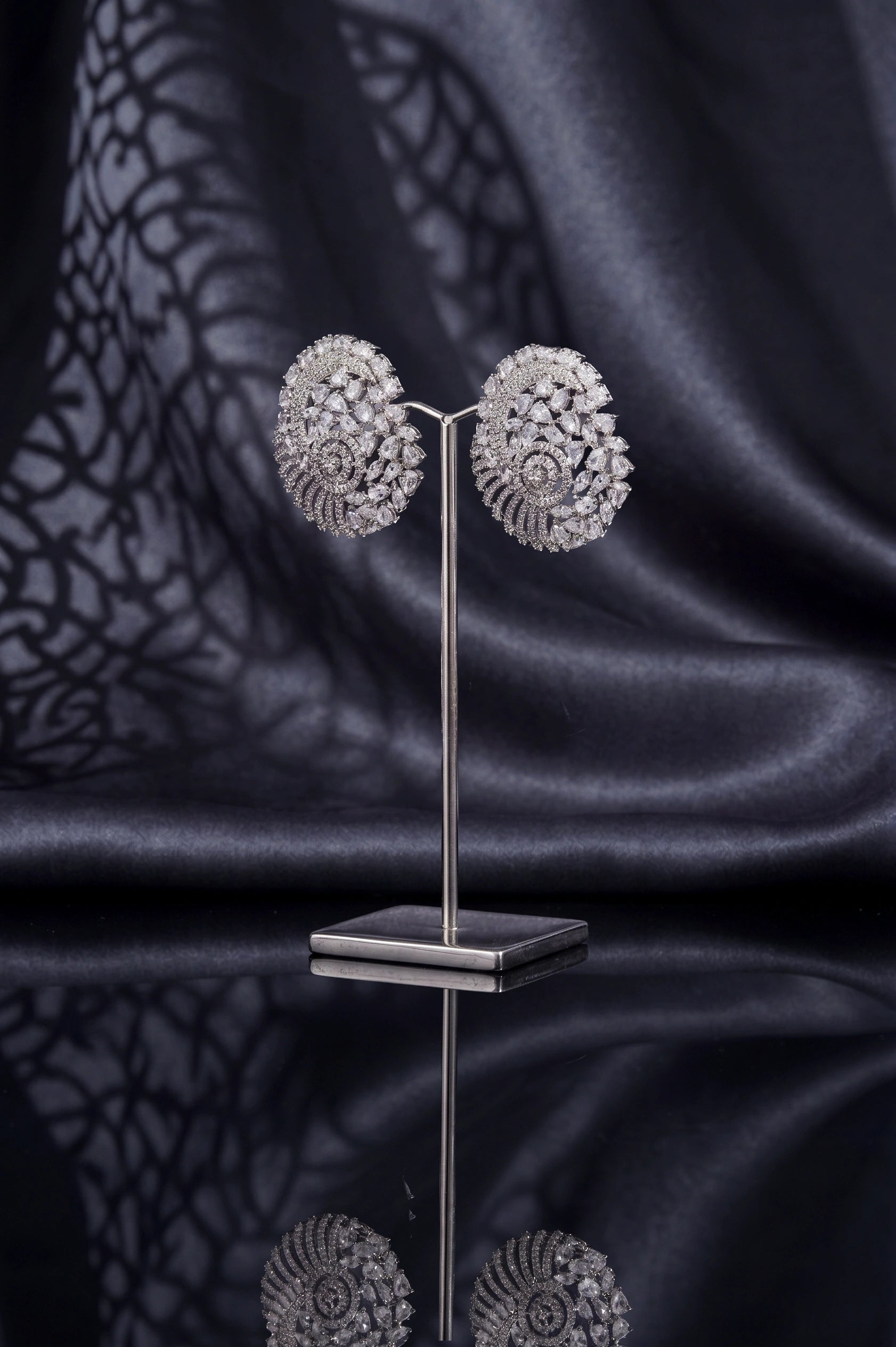 Urban diamond earring