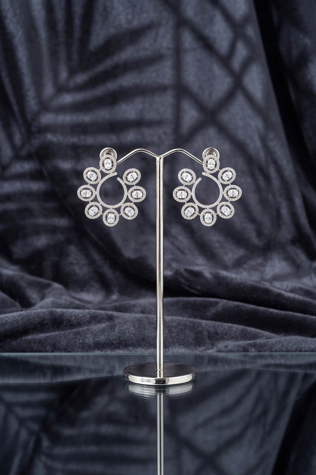 Glam diamond earring
