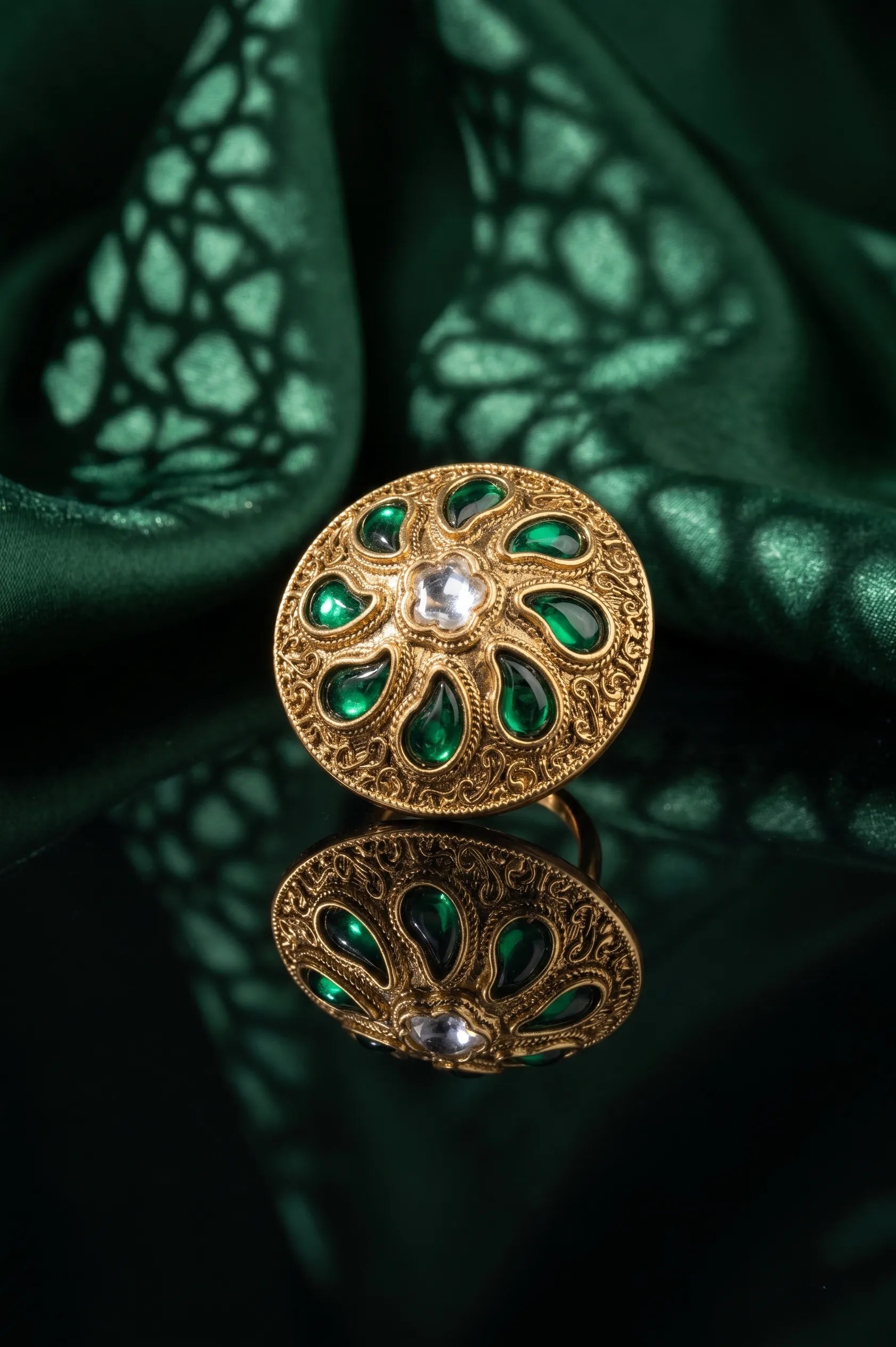 Joyful Kundan ring