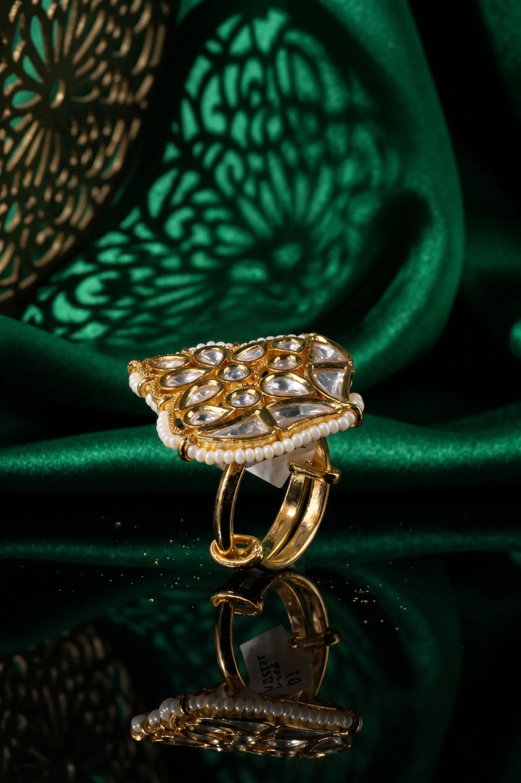 Magical Kundan ring