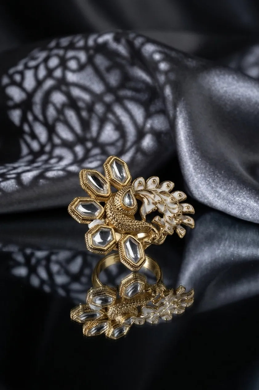 Poised Kundan ring