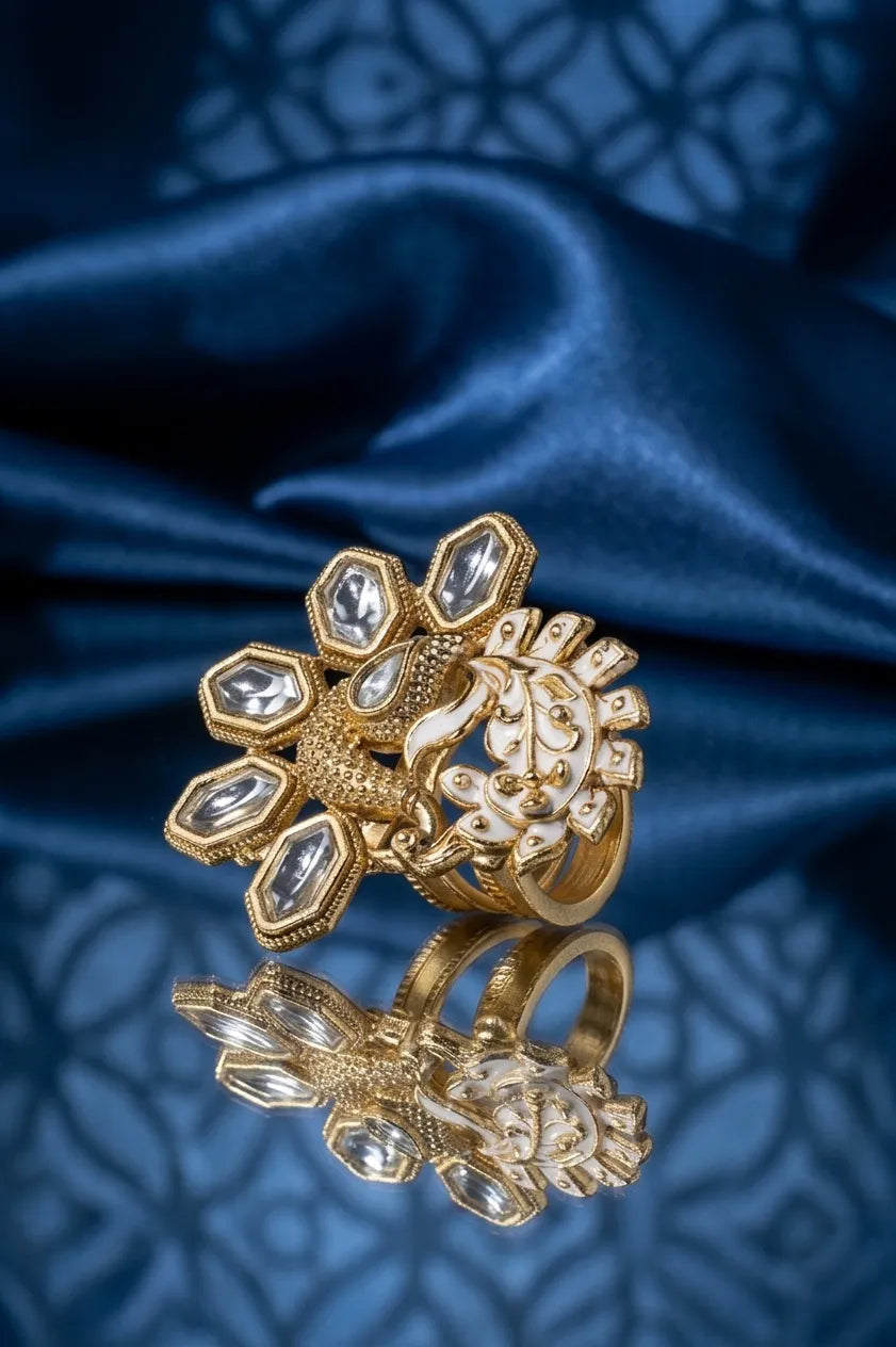Poised Kundan ring